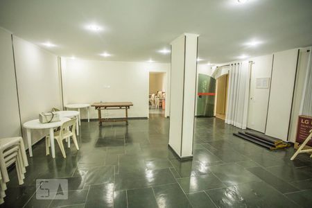 Apartamento à venda com 100m², 3 quartos e 1 vagaÁrea comum - Salão de festas