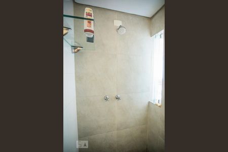 Apartamento à venda com 100m², 3 quartos e 1 vagaDetalhe - Banheiro