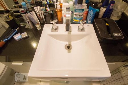 Apartamento para alugar com 72m², 2 quartos e 1 vagaDetalhe Banheiro Suíte