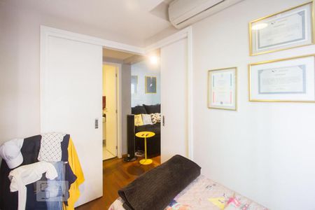 Apartamento para alugar com 72m², 2 quartos e 1 vagaQuarto