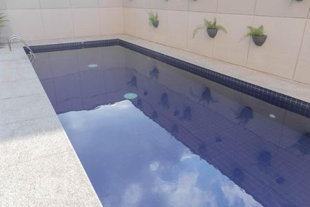 Apartamento para alugar com 49m², 2 quartos e 1 vaga Apartamento para alugar com 49m², 2 quartos e 1 vagaPiscina