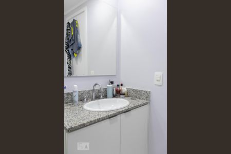 Apartamento para alugar com 49m², 2 quartos e 1 vaga Apartamento para alugar com 49m², 2 quartos e 1 vagaBanheiro