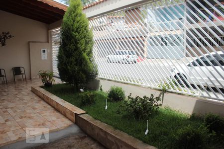 Casa à venda com 289m², 2 quartos e 5 vagasEntrada