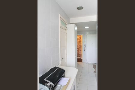 Apartamento para alugar com 100m², 2 quartos e 1 vagaÁrea de Serviço