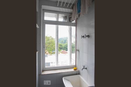 Apartamento para alugar com 100m², 2 quartos e 1 vagaÁrea de Serviço