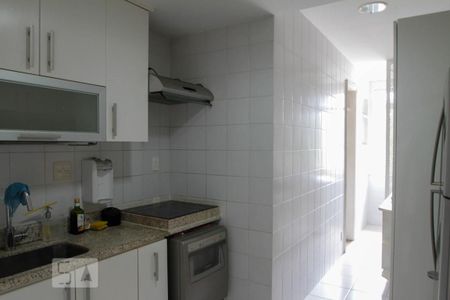 Apartamento para alugar com 100m², 2 quartos e 1 vagaCozinha