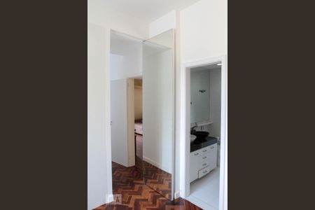 Apartamento para alugar com 100m², 2 quartos e 1 vagaCloset do Quarto - Suíte