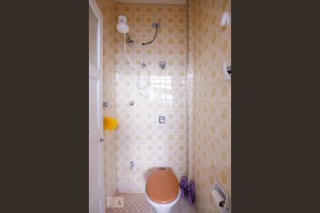 Apartamento à venda com 117m², 2 quartos e 1 vagaBanheiro de Serviço