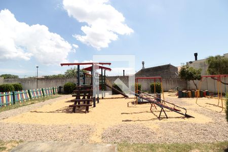 Casa de condomínio à venda com 100m², 2 quartos e 2 vagasÁrea comum - Playground
