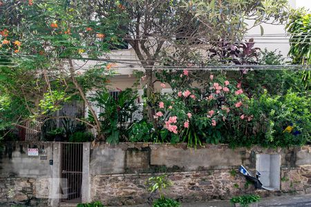 Apartamento à venda com 180m², 4 quartos e 1 vagaFachada