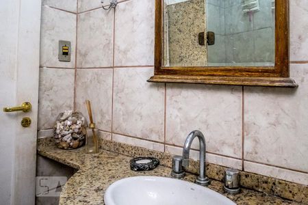 Apartamento à venda com 180m², 4 quartos e 1 vagaBanheiro do Corredor