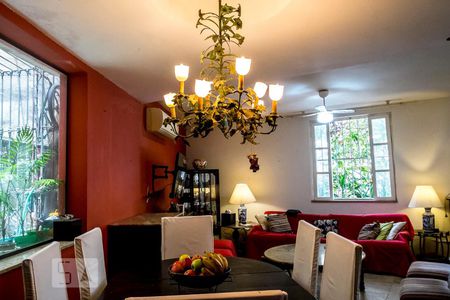 Apartamento à venda com 180m², 4 quartos e 1 vagaSala