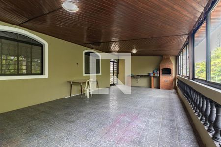 Casa para alugar com 300m², 2 quartos e 2 vagas Casa para alugar com 300m², 2 quartos e 2 vagasEspaço Gourmet