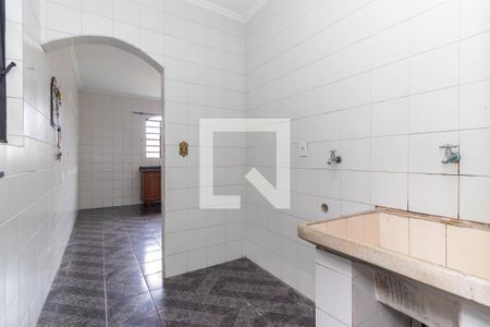 Casa para alugar com 300m², 2 quartos e 2 vagas Casa para alugar com 300m², 2 quartos e 2 vagasÁrea de Serviço