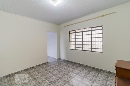 Sala 1 de casa para alugar com 2 quartos, 270m² em Cidade Antônio Estêvão de Carvalho, São Paulo