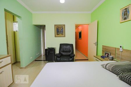 Casa à venda com 600m², 4 quartos e 5 vagas Casa à venda com 600m², 4 quartos e 5 vagasQuarto 1