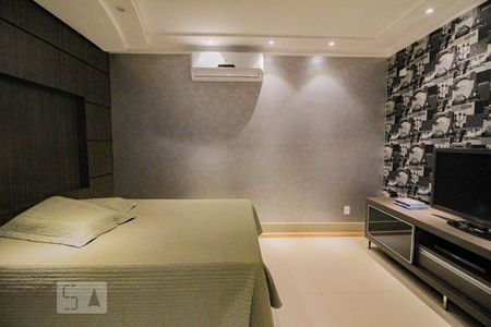 Casa à venda com 600m², 4 quartos e 5 vagas Casa à venda com 600m², 4 quartos e 5 vagas Quarto 4