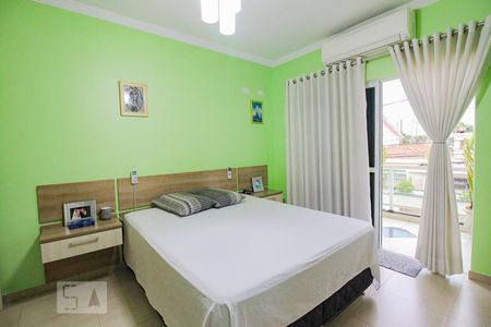 Casa à venda com 600m², 4 quartos e 5 vagas Casa à venda com 600m², 4 quartos e 5 vagasQuarto 1