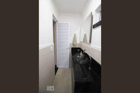 Casa à venda com 600m², 4 quartos e 5 vagas Casa à venda com 600m², 4 quartos e 5 vagasBanheiro sauna