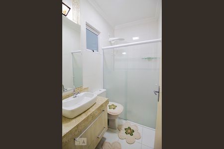 Casa à venda com 600m², 4 quartos e 5 vagas Casa à venda com 600m², 4 quartos e 5 vagassuite Quarto 3