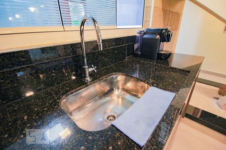 Casa à venda com 600m², 4 quartos e 5 vagas Casa à venda com 600m², 4 quartos e 5 vagasEspaço Gourmet