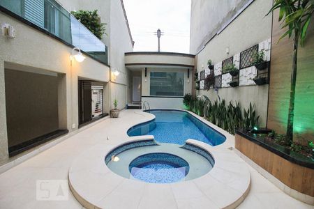 Casa à venda com 600m², 4 quartos e 5 vagas Casa à venda com 600m², 4 quartos e 5 vagasPiscina