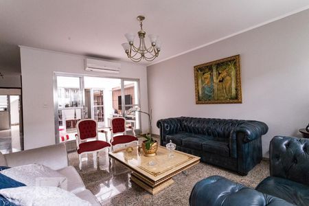 Sala de casa à venda com 4 quartos, 212m² em Planalto Paulista, São Paulo