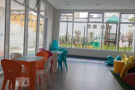 Apartamento para alugar com 67m², 1 quarto e 2 vagas Apartamento para alugar com 67m², 1 quarto e 2 vagasÁrea comum - Brinquedoteca