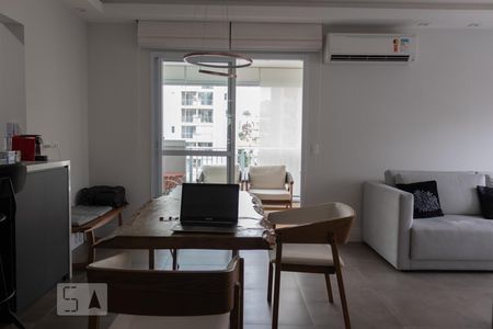 Apartamento para alugar com 67m², 1 quarto e 2 vagas Apartamento para alugar com 67m², 1 quarto e 2 vagasSala