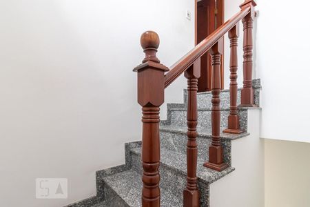 Escada de casa à venda com 3 quartos, 185m² em Jardim Santa Maria, São Paulo