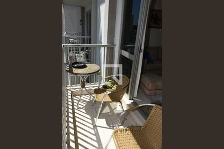 Apartamento à venda com 80m², 2 quartos e 2 vagasVaranda da Sala