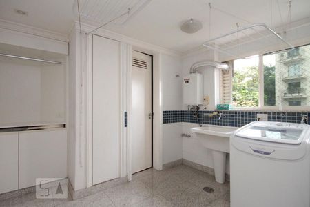 Apartamento à venda com 185m², 3 quartos e 3 vagasÁrea de Serviço