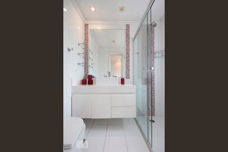 Apartamento à venda com 185m², 3 quartos e 3 vagasBanheiro da Suíte 1