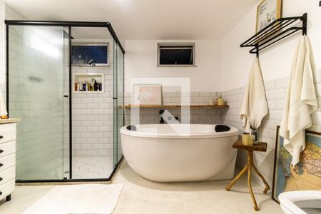 Apartamento à venda com 254m², 4 quartos e 2 vagasBanheiro da Suíte 2