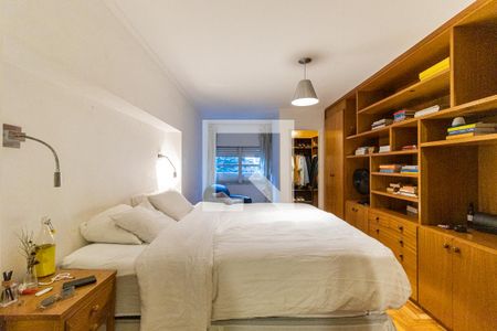 Apartamento à venda com 254m², 4 quartos e 2 vagasSuíte 2