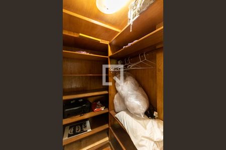 Apartamento à venda com 254m², 4 quartos e 2 vagasCloset do Quarto 2