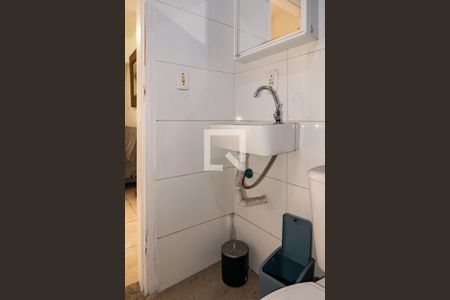 Banheiro de apartamento para alugar com 2 quartos, 45m² em Bela Vista, São Paulo