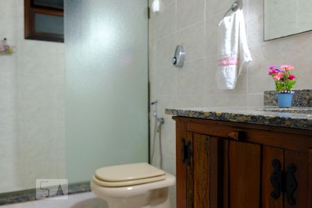 Casa à venda com 159m², 3 quartos e 4 vagasBanheiro da suíte