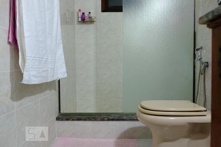 Casa à venda com 159m², 3 quartos e 4 vagasBanheiro da suíte