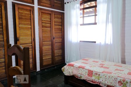 Casa à venda com 159m², 3 quartos e 4 vagasQuarto 2