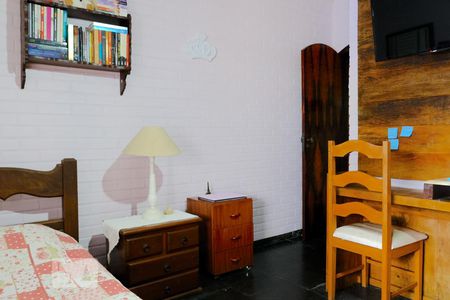 Casa à venda com 159m², 3 quartos e 4 vagasQuarto 2