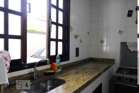 Casa à venda com 159m², 3 quartos e 4 vagasCozinha