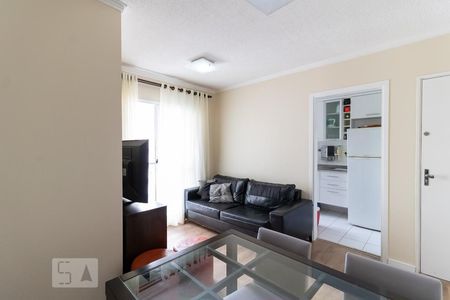 Sala de apartamento para alugar com 2 quartos, 50m² em Vila Firmiano Pinto, São Paulo