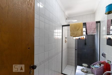 Casa à venda com 178m², 3 quartos e 2 vagasBanheiro