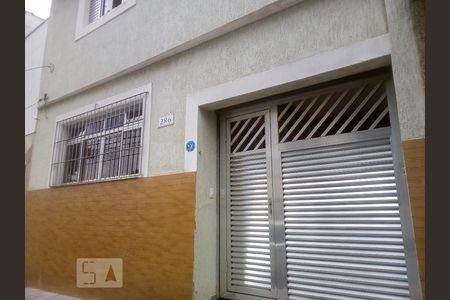 Casa à venda com 178m², 3 quartos e 2 vagasFachada