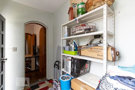 Casa à venda com 178m², 3 quartos e 2 vagasQuarto de Serviço