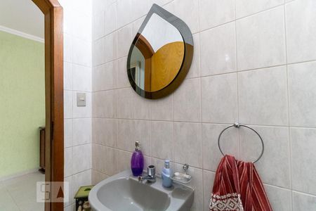 Casa à venda com 178m², 3 quartos e 2 vagasLavabo