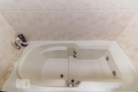 Casa à venda com 178m², 3 quartos e 2 vagasBanheiro da Suíte