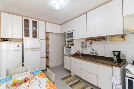 Casa à venda com 178m², 3 quartos e 2 vagasCozinha