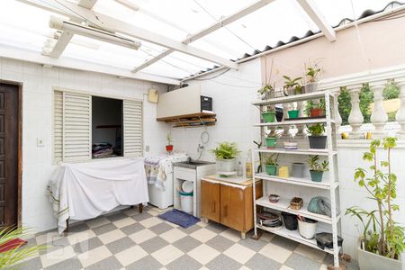 Casa à venda com 178m², 3 quartos e 2 vagasLavanderia